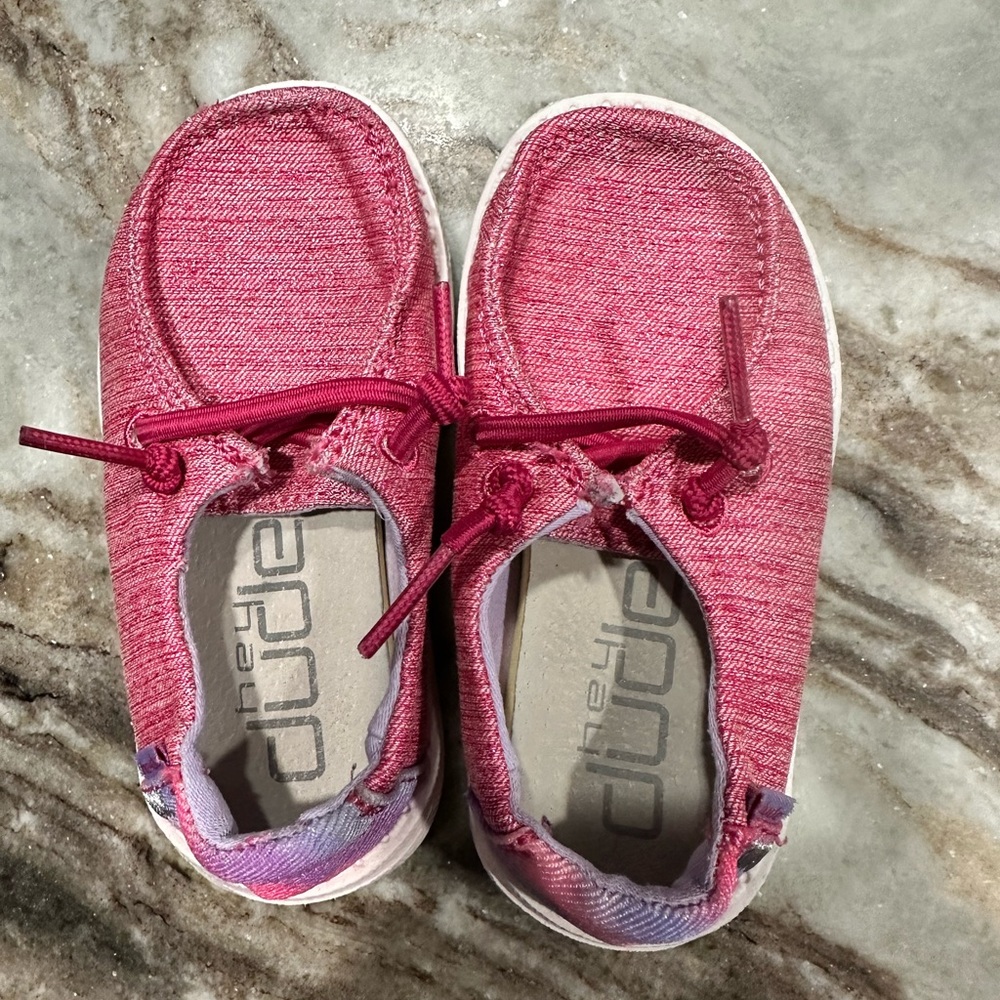 Toddle hey dudes size 5